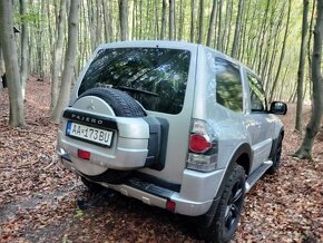 Mitsubishi Pajero 3.2 DiD 147KW AT/5  4x4 Uzávierka - 5