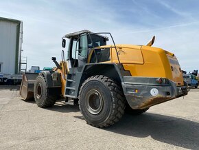 LIEBHERR 2015 VIN 291 - 5