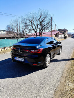 Renault Megane IV Grancoupé TCe 140 GPF Intens - 5