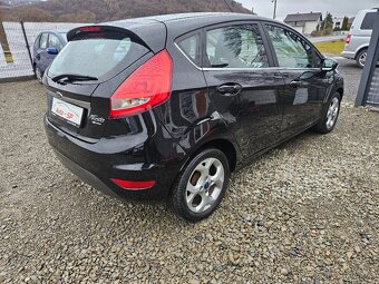 FORD FIESTA  1.25i TITANIUM 2011 - 5