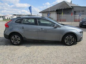 VOLVO V40 2.0D88kw CROSSCOUNTRY 10/2018 bez koroze - 5