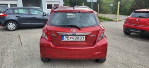 Toyota Yaris 1.0i kupene v SR 2013 - 5