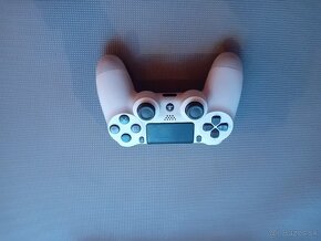 Playstation 4 pro - 5