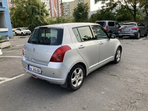 Suzuki Swift 1.3 16V GLX - 5