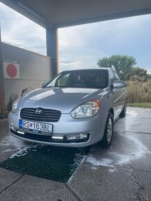 Hyundai Accent 2009 - 5