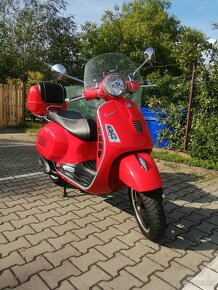 Piaggio Vespa GTS Super 125 - 5