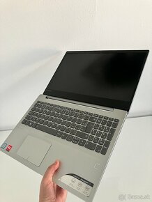 Lenovo IdeaPad 720-15IKB Gaming - 5