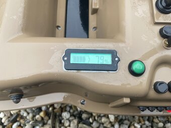 Zavážacia loďka Lakemaster M2, Sonar, GPS, lithiove baterie - 5