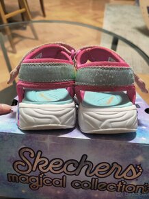 Skechers blikajuce sandale velkost 24 - 5