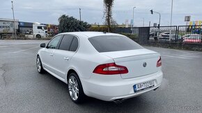 Škoda Superb 3.6 benzin 4x4 DSG r.v. 2013 - 5