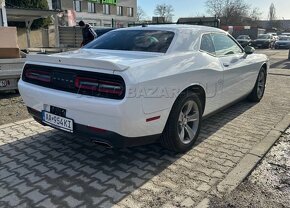 Dodge Challenger - 5