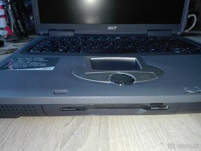 Acer TM. Windows XP SP3. LPT port/konektor. Floppy disk 3,5“ - 5