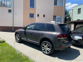 Volkswagen Touareg - 5