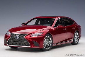 LEXUS LS500h 2018 – 1:18 AUTOart - 5