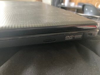 ASUS laptop - 5