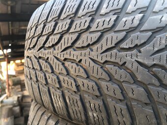 nokian 215/60R16 - 5