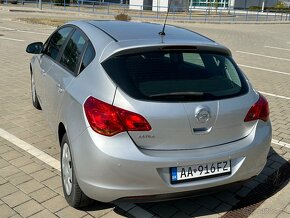 Opel Astra 1.6 benzín automat - 5