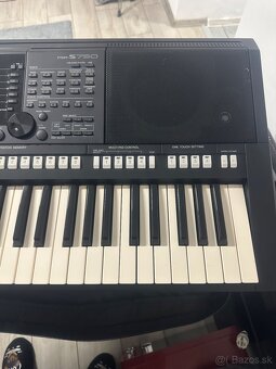 yamaha psr-S750 - 5