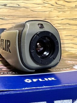 Flir Scout II 320 - 5