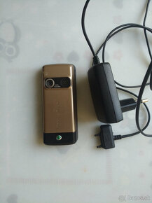 Nokia C5-00.2 RM-745, Sony ericson K320i - 5