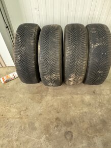 215/65 R17 Michelin alpin 5 - 5