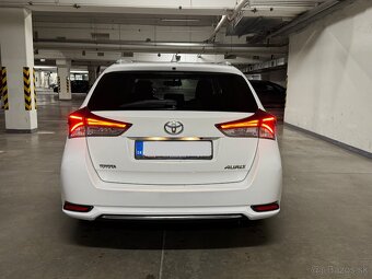 Toyota Auris combi 1.6 97kW, 2018, SK auto - 5