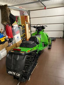 Snežný skúter Arctic Cat Hardcore M8000 162 2017 - 5