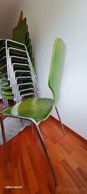 Drevená stolička s chrómovanou konštrukciou

 - 5