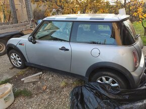 rozpredam Mini one 1.6 benzin 2004 66kw naj.96000 míl  podvo - 5