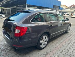 Skoda Superb elegance 3,6 V6, 4x4 DSG - 5