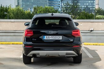 Audi Q2 30 TFSI Design S tronic - 5