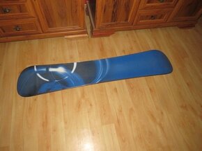 Predam snowboard F2,149 cm,bez viazania - 5