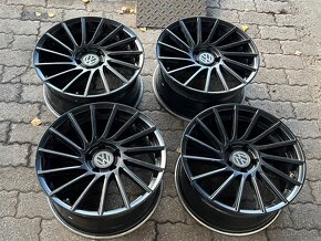 5x112 R18 Motec Tornado 8,5jx18 et30 - 5