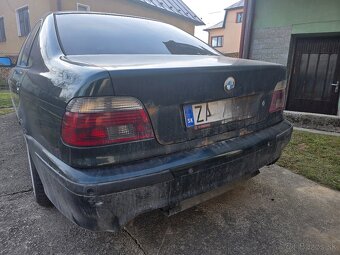 Rozpredám BMW E39 530d 142kw (pojazdné) - 5