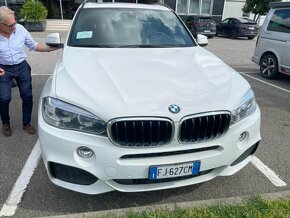 BMW X5 xDrive30d 190kw M-Paket 1maj. Pano 04/2017 - 5