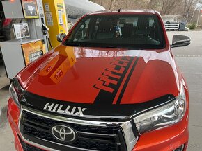 Toyota Hilux - 5