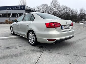 VW Jetta 2011 1,6 TDI - 5