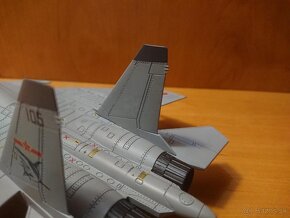 J-15 Carrier - model letadla 1:72 - 5