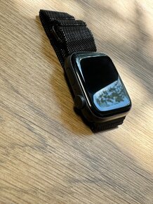 Apple watch 7 Midnight 45mm BEZ JEDINEHO ŠKRABANCA - 5