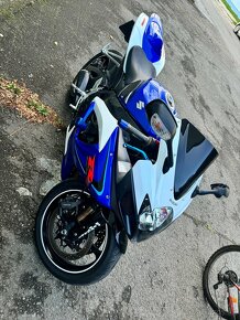 Suzuki GSXR 600 - 5