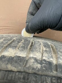 Nokian 195/65 r15 - 5