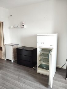 NA PREDAJ apartmán v centre mesta Dunajská Streda - 5