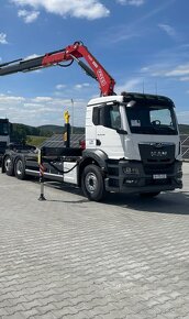 MAN TGS 26.480 (6x2), hákový nosič HYVA s hyd.rukou FASSI - 5