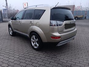 Predám Mitsubishi Outlander 2.0Dti 4x4 - 5