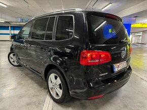 Volkswagen Touran - 5