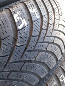 205/60 r16 Semperit - 5