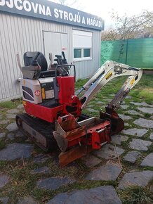 Minibager Takeuchi TB210R - 5