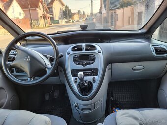 Citroen Xsara Picasso 2009 - 5