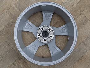 17" 5x100 ALU KOLA ŠKODA KAMIQ SCALA - VOLANS - 5