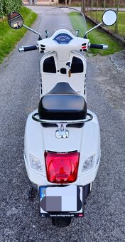 Vespa GTS Super 300 - 5